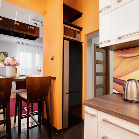 Lagiewniki Sanctuary One Bedroom By Renters Cracovia