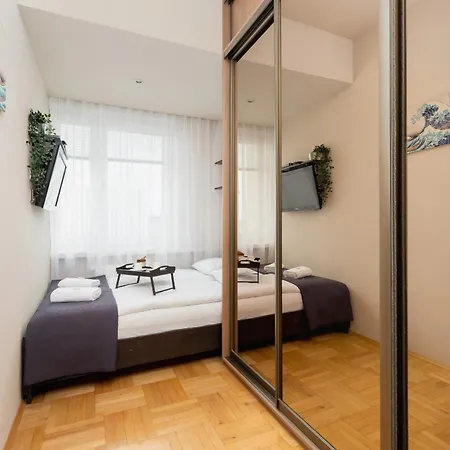 아파트 Lagiewniki Sanctuary One Bedroom By Renters *